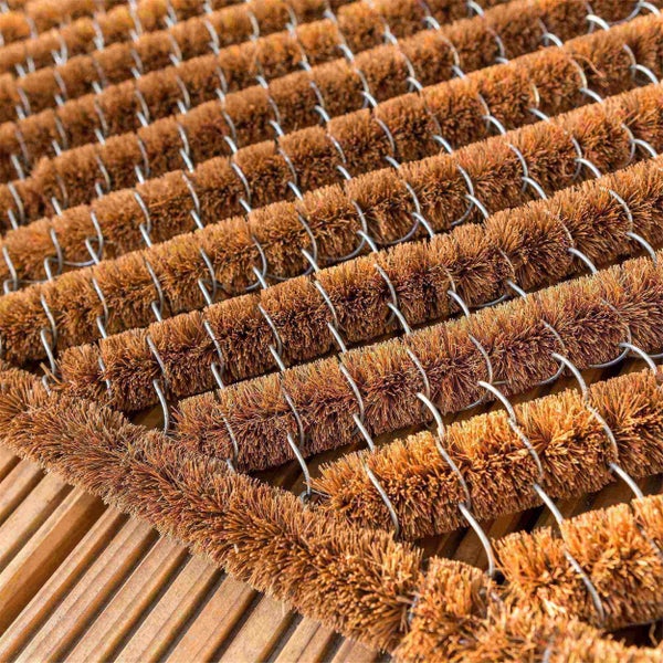 Kokosmatte mit Metallhalterung für den Außenbereich