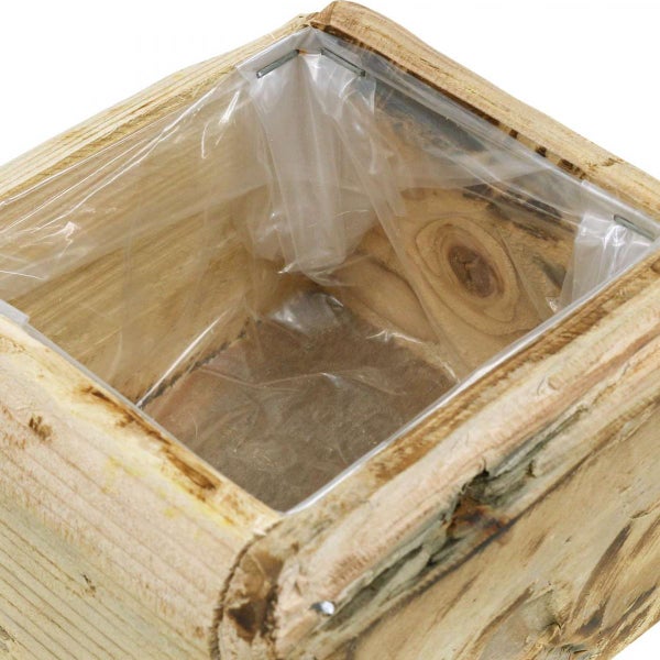 Blumenkasten aus Holz mit Folie