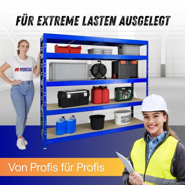 Blaues Schwerlastregal mit vier Fachböden für extreme Lasten, beladen mit Werkzeugkoffern und Behältern in einer Lagerhalle.