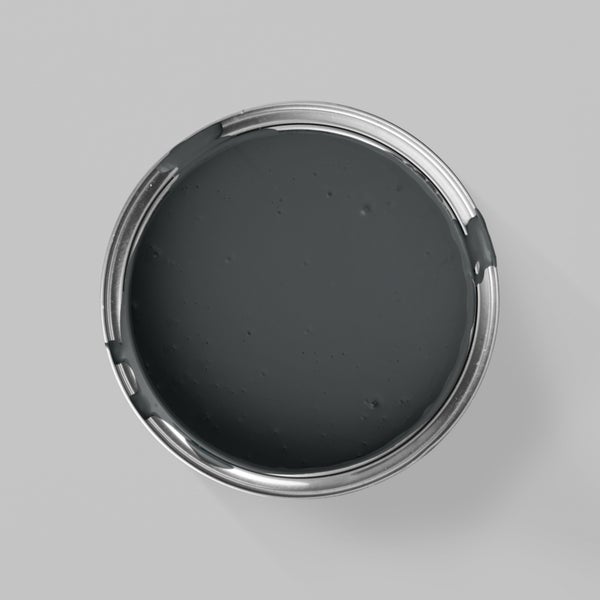 MissPompadour abwaschbare Wandfarbe 1L Schwarz mit Schiefer - hohe Deckkraft und Ergiebigkeit - matte, scheuerbeständige Innenfarbe - geruchsarm, wasserbasiert, atmungsaktiv - Die Nützliche