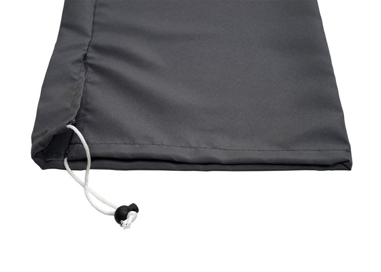 Detailaufnahme einer Schutzhülle mit Kordelzug