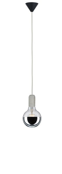 Moderne Pendelleuchte mit grauer Betonfassung, weißem Kabel, kugelförmiger Glasbirne mit schwarzem Akzent und schwarzem Baldachin.