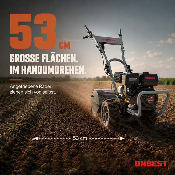 ONBEST Motorhacke mit 53 Zentimeter Arbeitsbreite auf einem Acker, angetriebene Räder für die effiziente Bodenbearbeitung großer Flächen.
