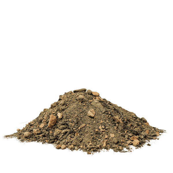 Ein Haufen Erde mit kleinen Steinen und organischen Fasern für den Garten.