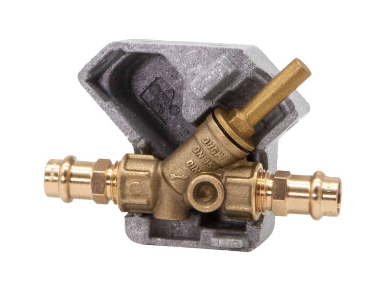 Schrägsitzventil aus Messing mit Pressanschlüssen Nennweite 15 und Dämmschale.