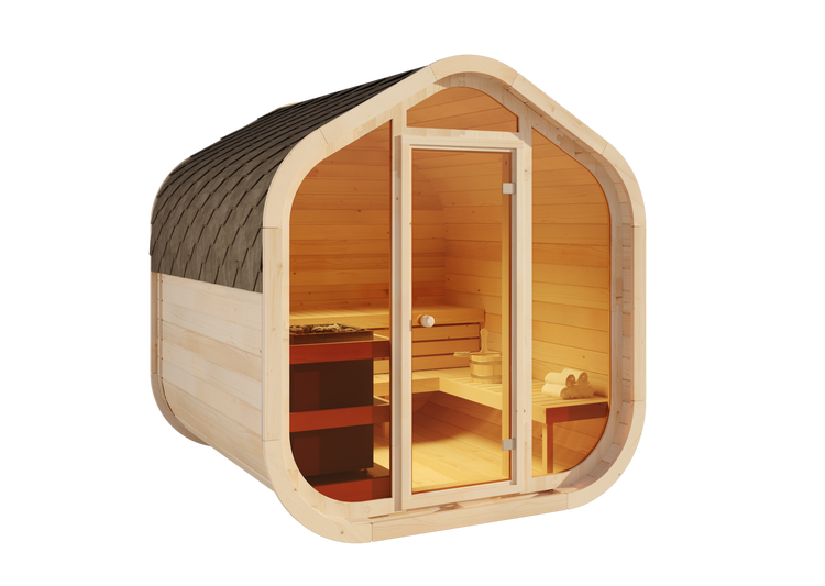 Modernes Saunahaus aus hellem Holz mit Glasfront, Schindeldach, Saunaofen und Holzbänken im Innenraum.