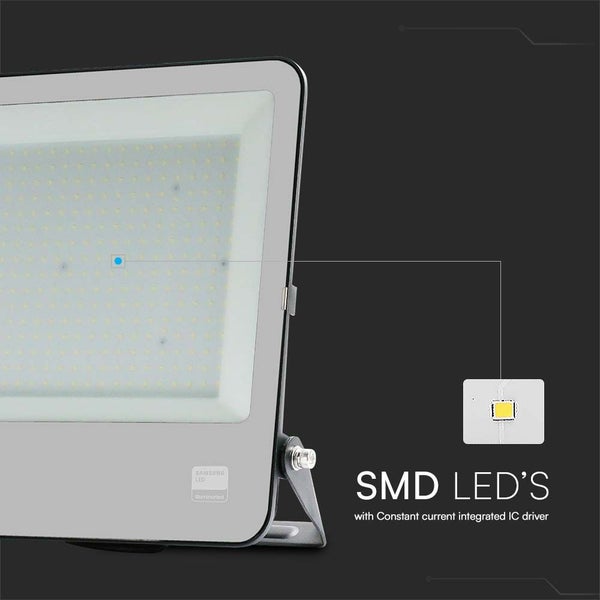 V-TAC VT-44003 - LED-Flutlicht - 135lm/w - Samsung - IP65 - Schwarz - 300 Watt - 34440 Lumen -