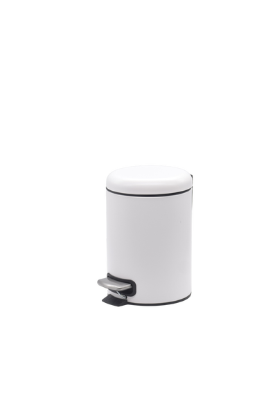 Weißer Tretabfalleimer aus Metall mit silbernem Pedal für das Badezimmer oder Kosmetikabfälle.