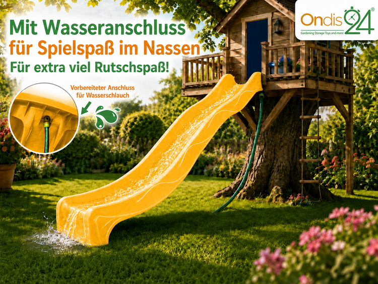 Wellenrutsche mit Wasseranschluss für einen Gartenschlauch an einem Baumhaus im Garten, Wasser fließt die Rutsche hinunter, Ondis 24 Logo.