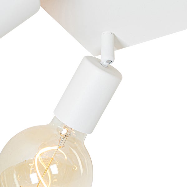 Detailaufnahme einer Deckenleuchte mit Leuchtmittel