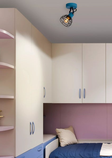 Deckenstrahler im Kinderzimmer mit Möbeln