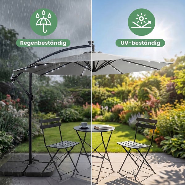 Ampelschirm mit Beleuchtung im Garten, regenbeständig und ultraviolettbeständig, bei Regen und Sonnenschein mit Tisch und zwei Stühlen.