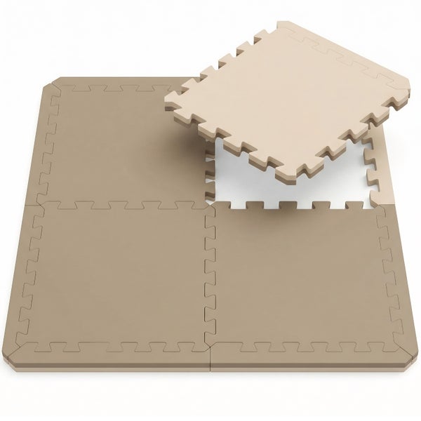 Quadratische Puzzlematten aus Schaumstoff in Beige und Braun mit verzahnten Kanten für den Bodenschutz.