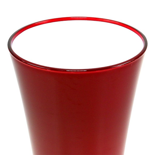 Konischer Übertopf in Rot mit glatter Oberfläche.