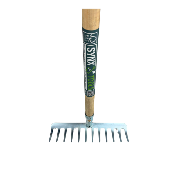 Gartenrechen mit Holzstiel und Metallzinken