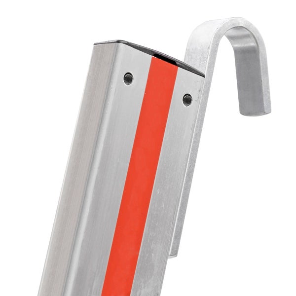 Detailansicht einer Aluminiumleiter mit Einhängehaken