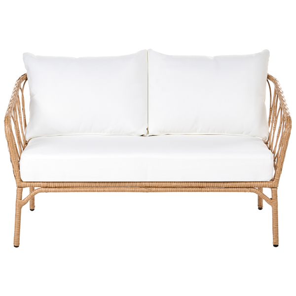 2-Sitzer Gartensofa aus Geflecht in Rattan-Optik mit weißen Sitz- und Rückenkissen.