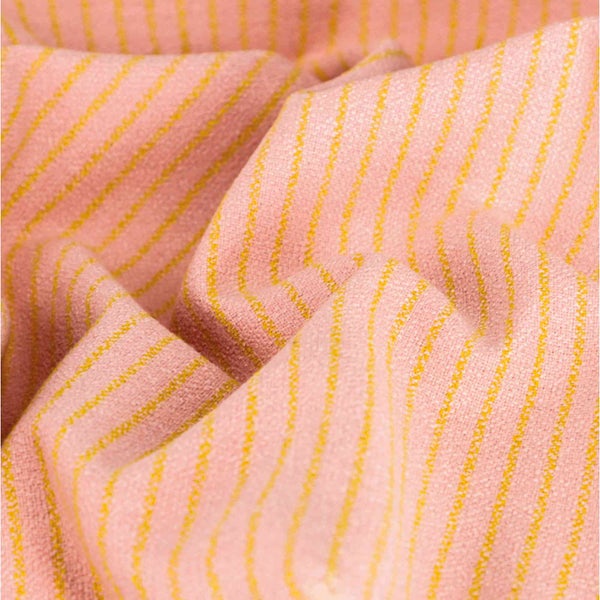 Nahaufnahme eines Stoffes mit Streifenmuster