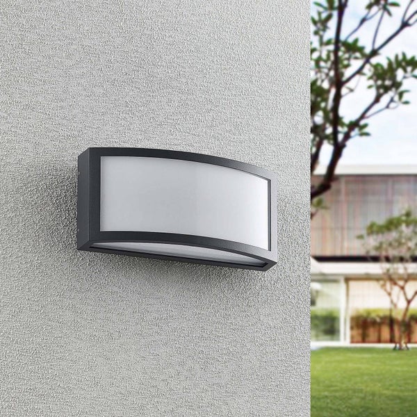 Lindby LED Wandleuchte außen Jakari (spritzwassergeschützt (Modern) in Schwarz aus Aluminium (1 flammig, ) - Außenwandleuchten Wandlampe Led Außenlampe Outdoor für Außenwand/Hauswand