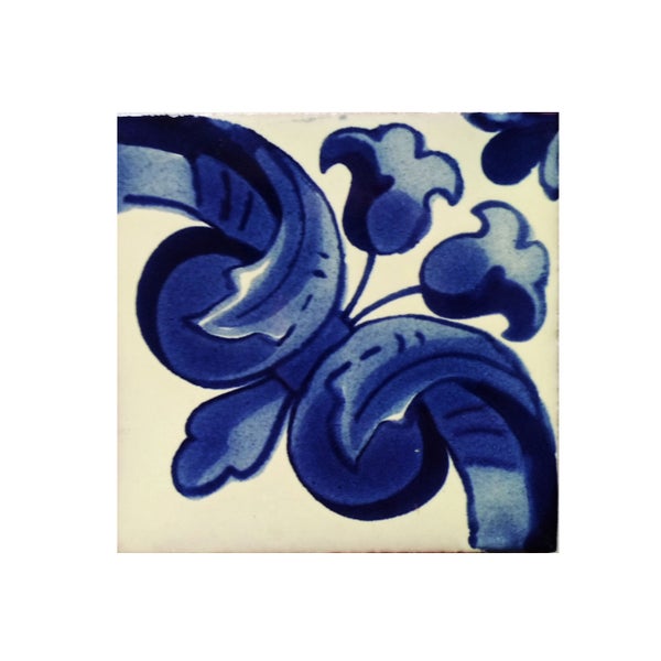 Dekorative Fliese mit Blumenmuster