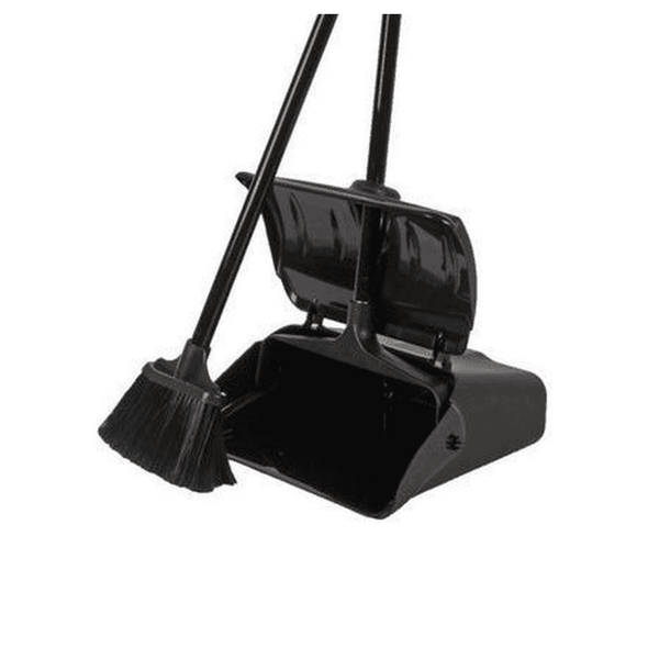 Kehrgarnitur mit Besen und Kehrblech