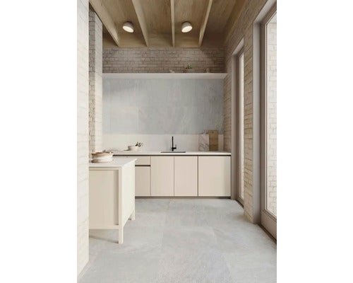 Quadratische Fliese mit Marmoroptik