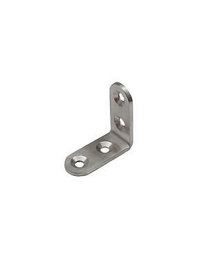 Winkelverbinder aus Metall mit vier Schraublöchern zur stabilen Befestigung von Bauteilen.