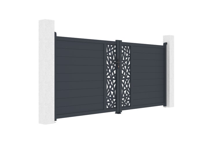Modernes zweiflügeliges Einfahrtstor aus Aluminium mit dekorativen lasergeschnittenen Mittelteilen und horizontalen Paneelen.