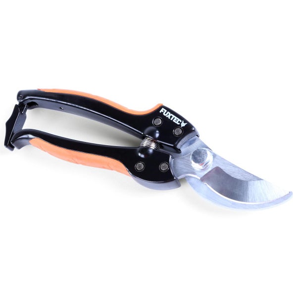 FUXTEC Bypass-Gartenschere mit Metallklingen und ergonomischen Kunststoffgriffen in Schwarz und Orange.