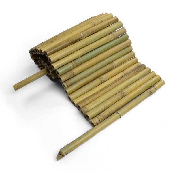 Bambusmatte für Sichtschutz im Garten, natürliche Bambusstäbe mit Drahtverbindung.