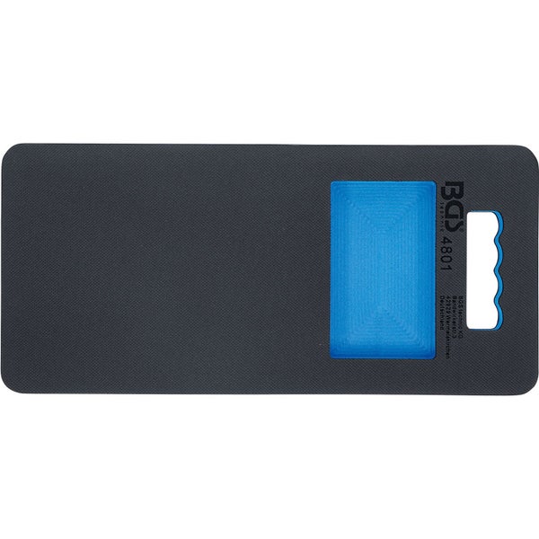 Schwarzes Kniebrett aus Schaumstoff von BGS technic mit blauem Einsatz und Tragegriff.