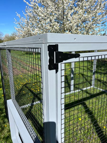 Hühnerauslauf Mitte EZ Chicken Home Grau 5,84m² 208 x 300 x 154 cm hergestellt in EU