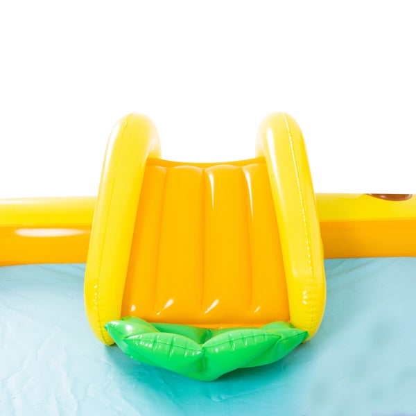 Aufblasbare Kinderrutsche für den Pool mit gepolsterter Landefläche