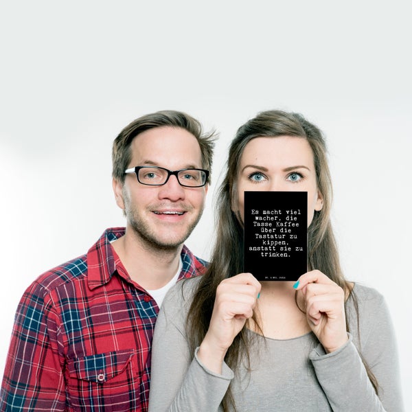 Mr. & Mrs. Panda Postkarte Es macht viel wacher,... - Schwarz