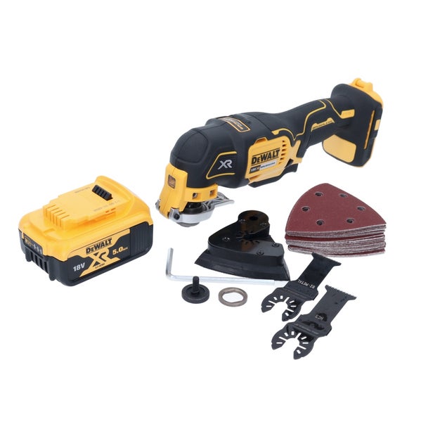 DeWalt 18 Volt Akku-Multifunktionswerkzeug-Set inklusive 5,0 Amperestunden Akku, Schleifplatte, Schleifpapier und Sägeblättern.