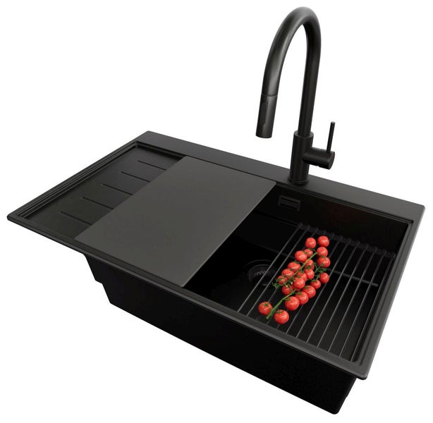 Spüle mit Abtropffläche, Schneidebrett, Spülbecken und Wasserhahn