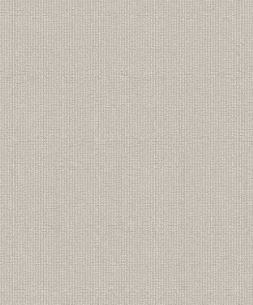 Hänge-Fichte mit Zapfen im Garten.