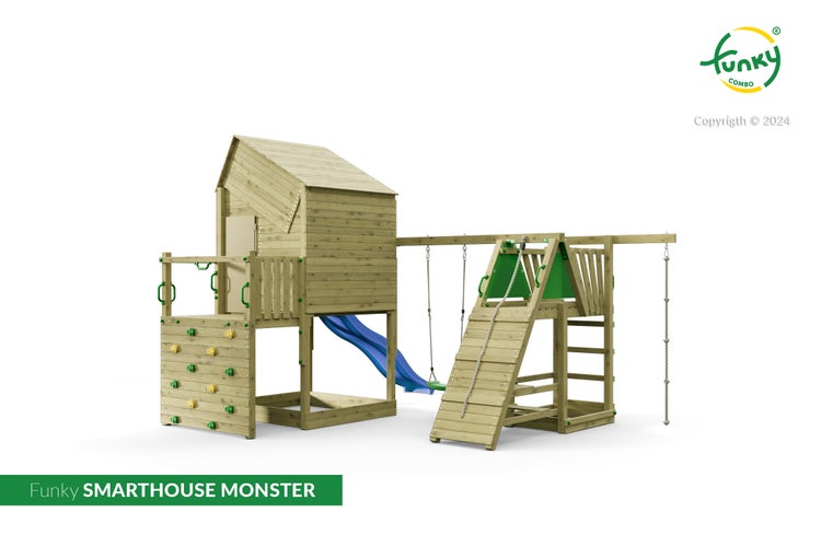 Kinderspielturm aus Holz mit Spielhaus, Rutsche, Schaukel, Kletterwand und Rampe.