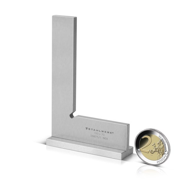 Stahlwinkel 100 x 70 Millimeter DIN875/1 INOX neben einer Zwei-Euro-Münze
