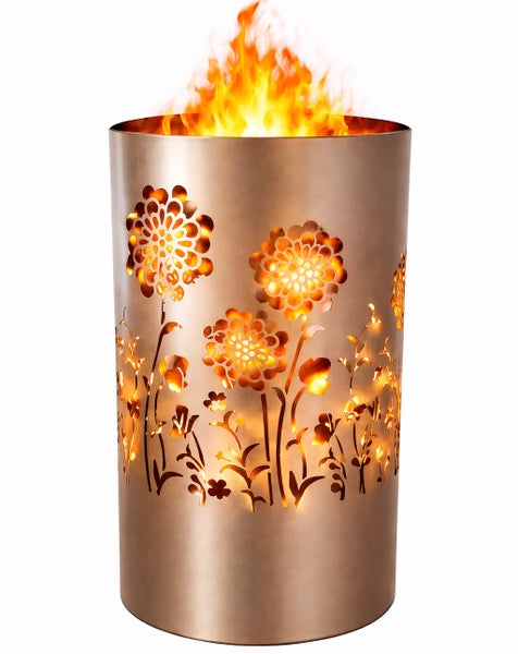 Feuerstelle aus Metall mit Blumendesign und Flammen
