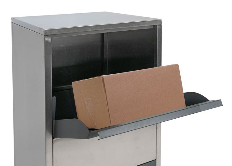 Paketbox mit Paket