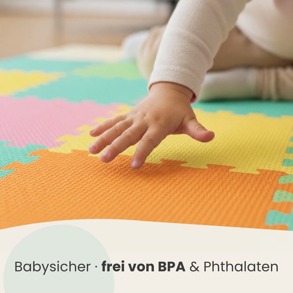 Kind spielt auf einer gepolsterten Puzzlematte aus Schaumstoff, frei von Bisphenol A und Phthalaten für hohe Sicherheit.