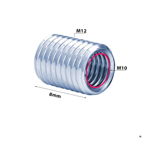Gewindeeinsatz aus Metall mit Außengewinde M12, Innengewinde M10 und einer Länge von 8 Millimeter.