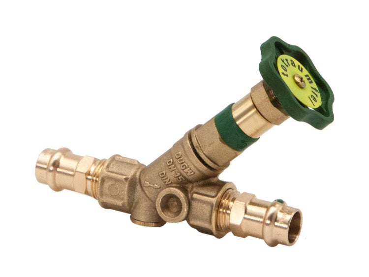 Freistromventil aus Messing mit Pressanschluss Nennweite 15, grünem Handrad und Trinkwasserzulassung.