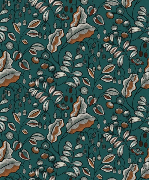 Japanische Schwarzkiefer im Gartenbeet mit Begleitpflanzen