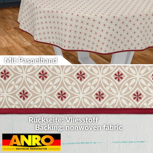 Tischdecke mit geometrischem Muster und Paspelband