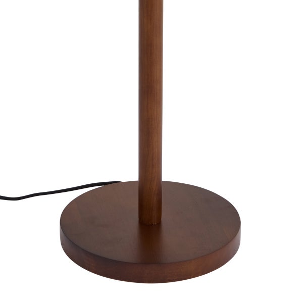 Runder Holzfuss einer Stehleuchte mit Holzstange und schwarzem Kabel