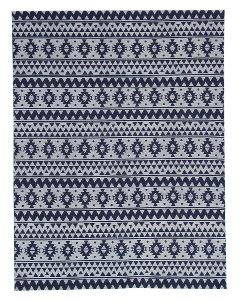 Flachgewebter Teppich mit geometrischem Ethno-Muster aus Dreiecken, Zickzacklinien und Rauten.