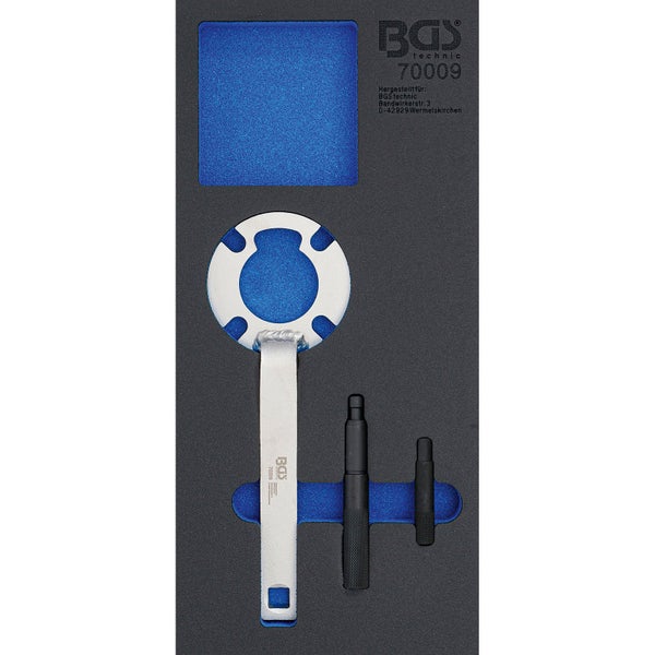 Bolzen mit Gewinde, Unterlegscheiben und Muttern