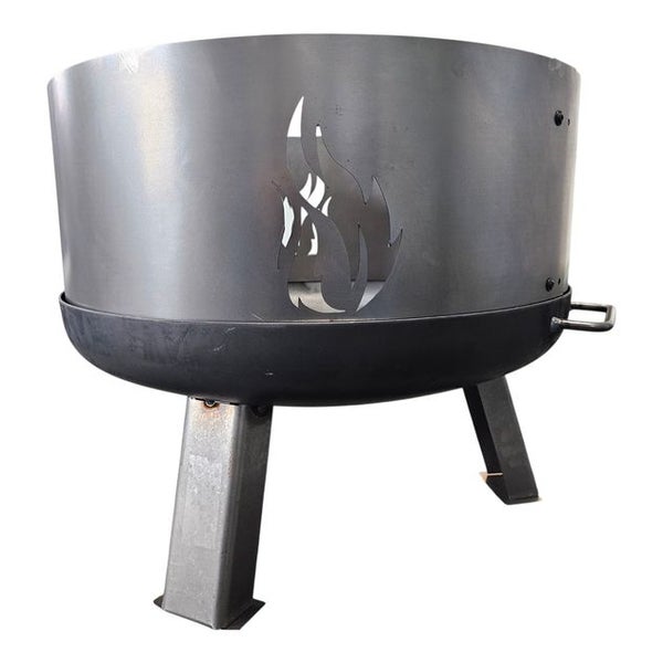 Feuerstelle aus Metall mit Flammenmuster